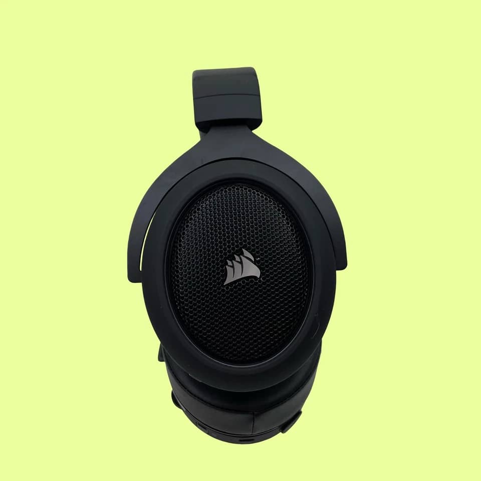Corsair HS70 Pro Headphones & Earbuds Black Refurbished - Excellent