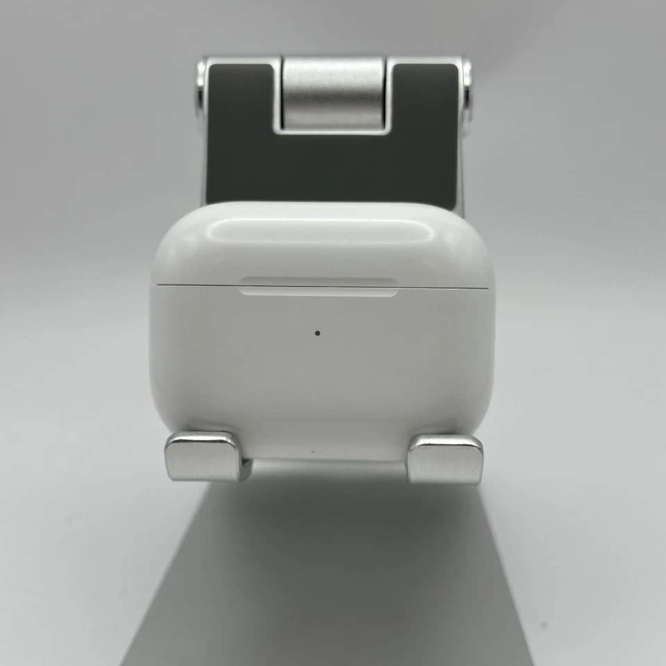 Apple AirPods Pro (2nd generation) Headphones & Earbuds White New
