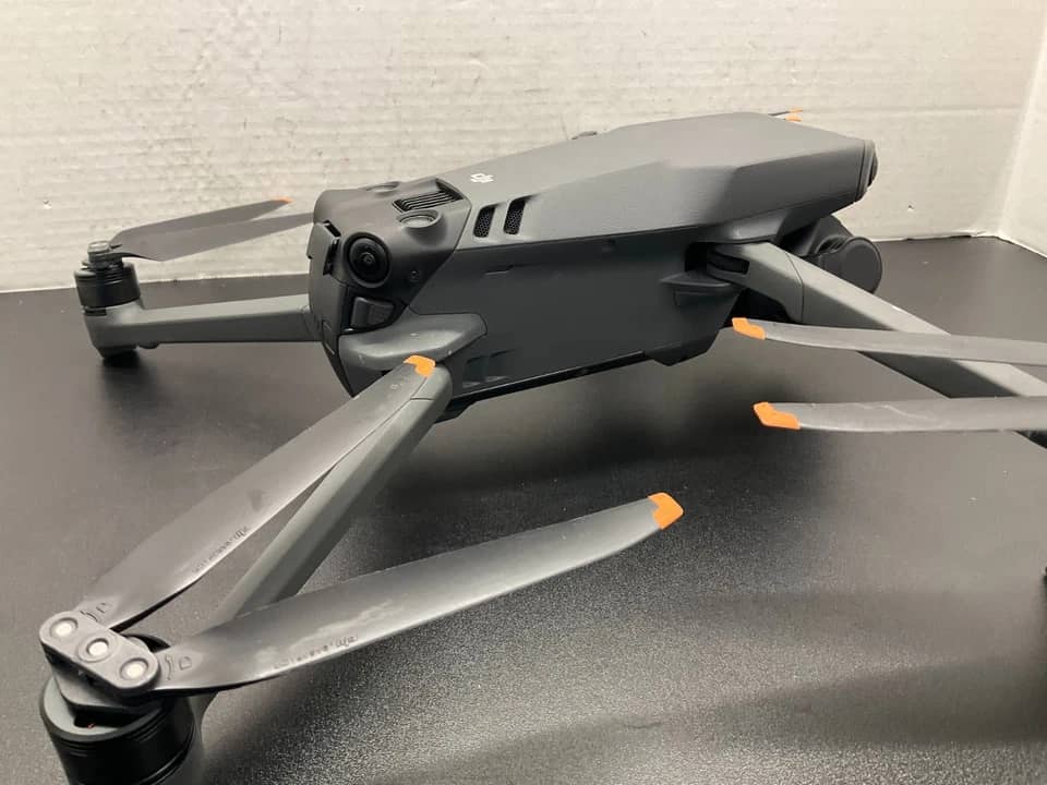 DJI Mavic 3 Pro Quadcopters & Multirotors New