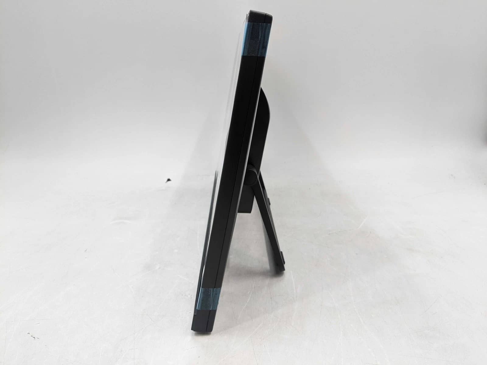 Planar PCT2235 Monitors New