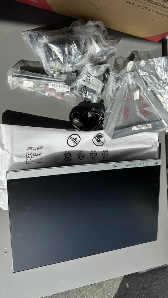 ViewSonic VX2267-MHD Monitors New