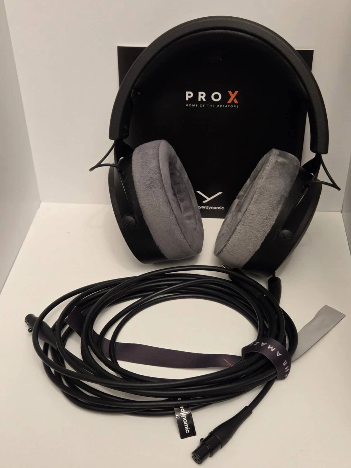 Beyerdynamic DT 700 PRO X Headphones & Earbuds Black Used - Good