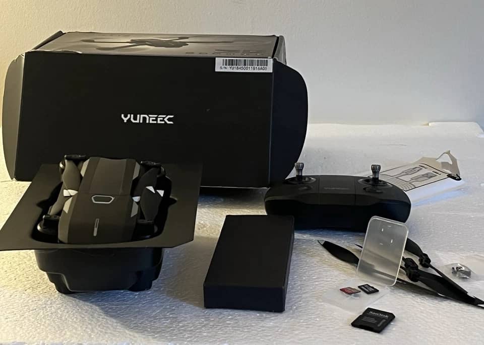 Yuneec Mantis Q Quadcopters & Multirotors Used - Good