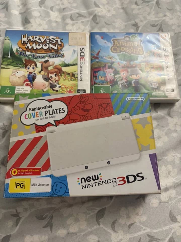 Nintendo New Nintendo 3DS Video Game Consoles White