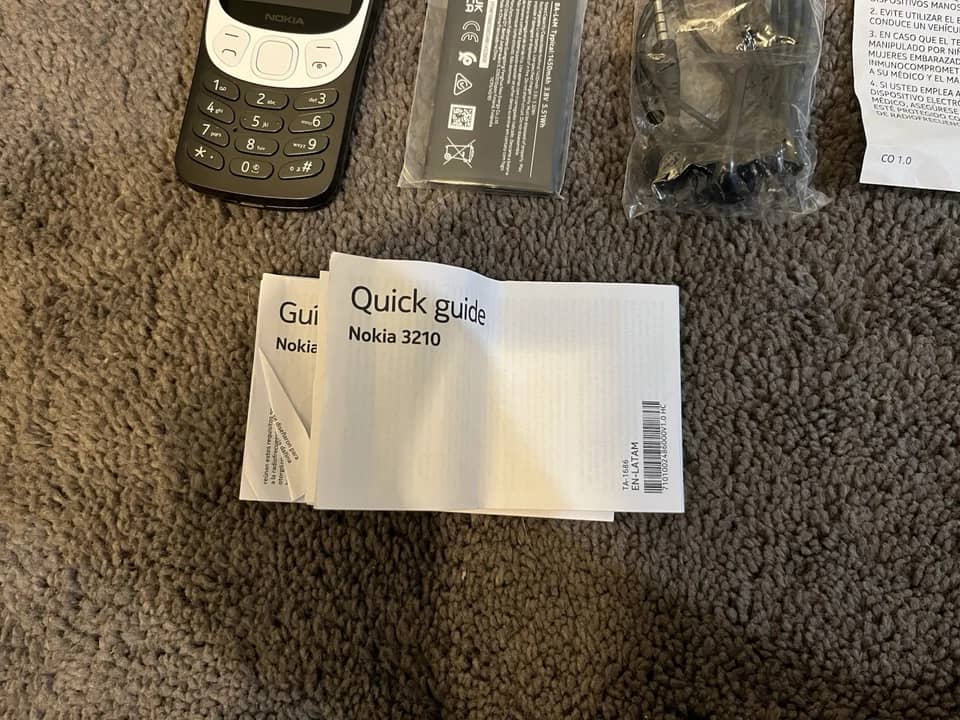 Nokia 3210 Cell Phones Gray Not specified Unlocked Open Box