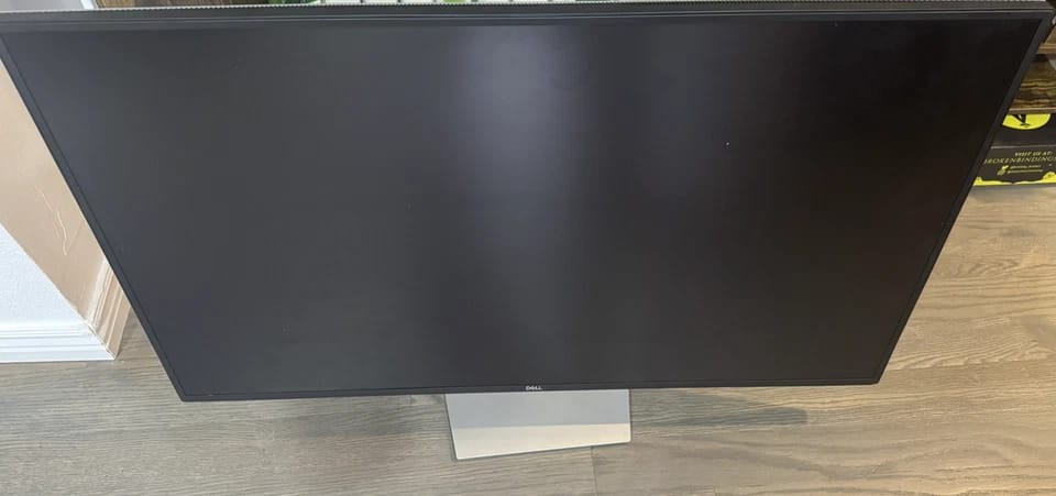 Dell U4323QE Monitors New
