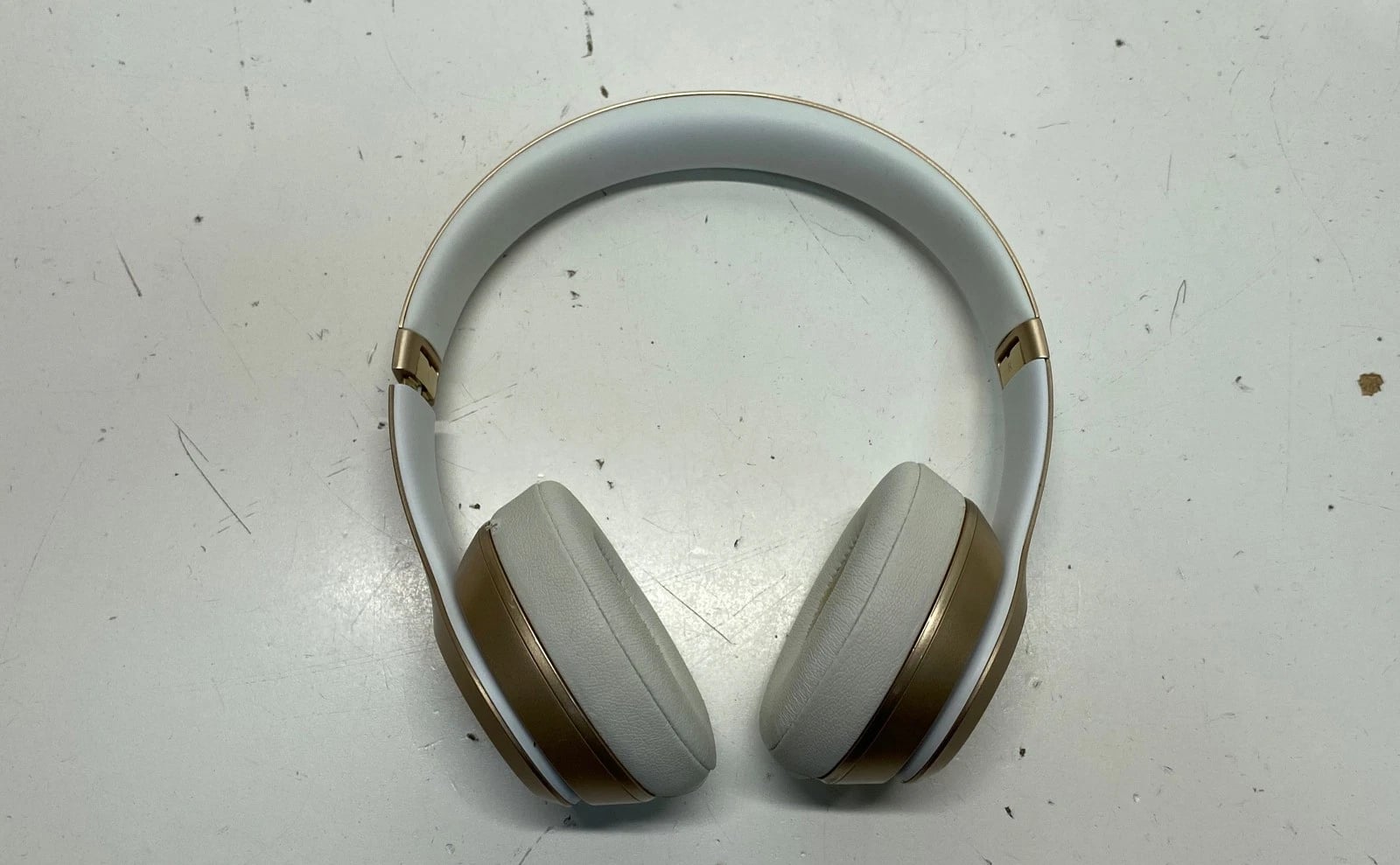 Beats Solo Wireless Headphones & Earbuds